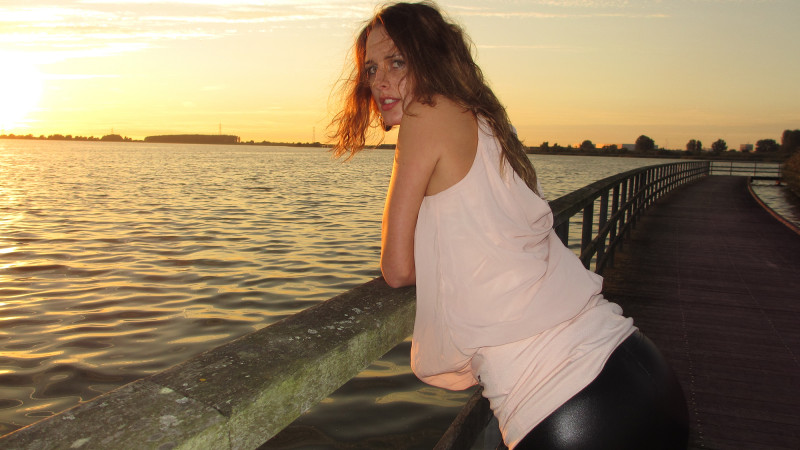 Chelsey (21) is fan van Kim en wil graag sexavonturen beleven