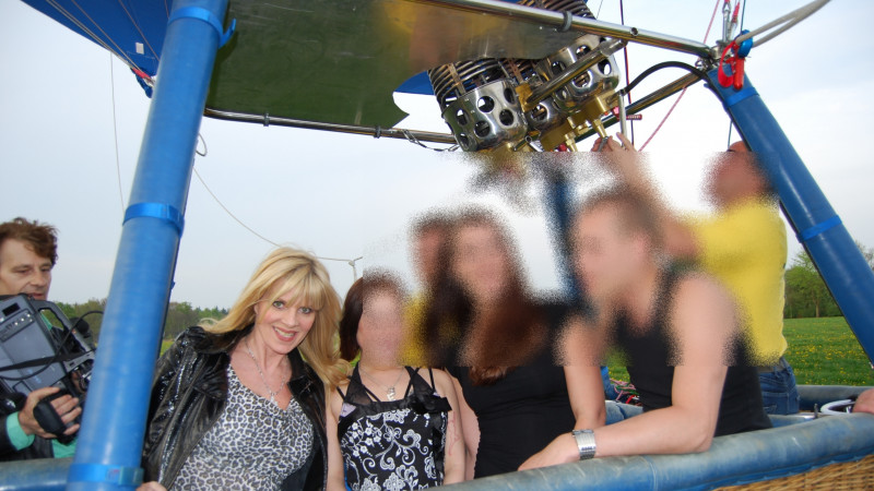 Film Kim Holland Classics: Sex in a hot air balloon!